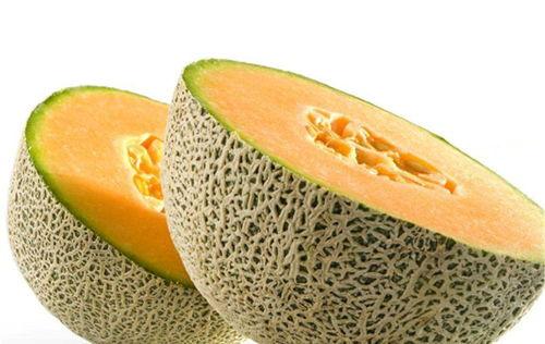 哈密瓜能蘸酱油吃吗视频,酱油蘸食，口感独特引热议